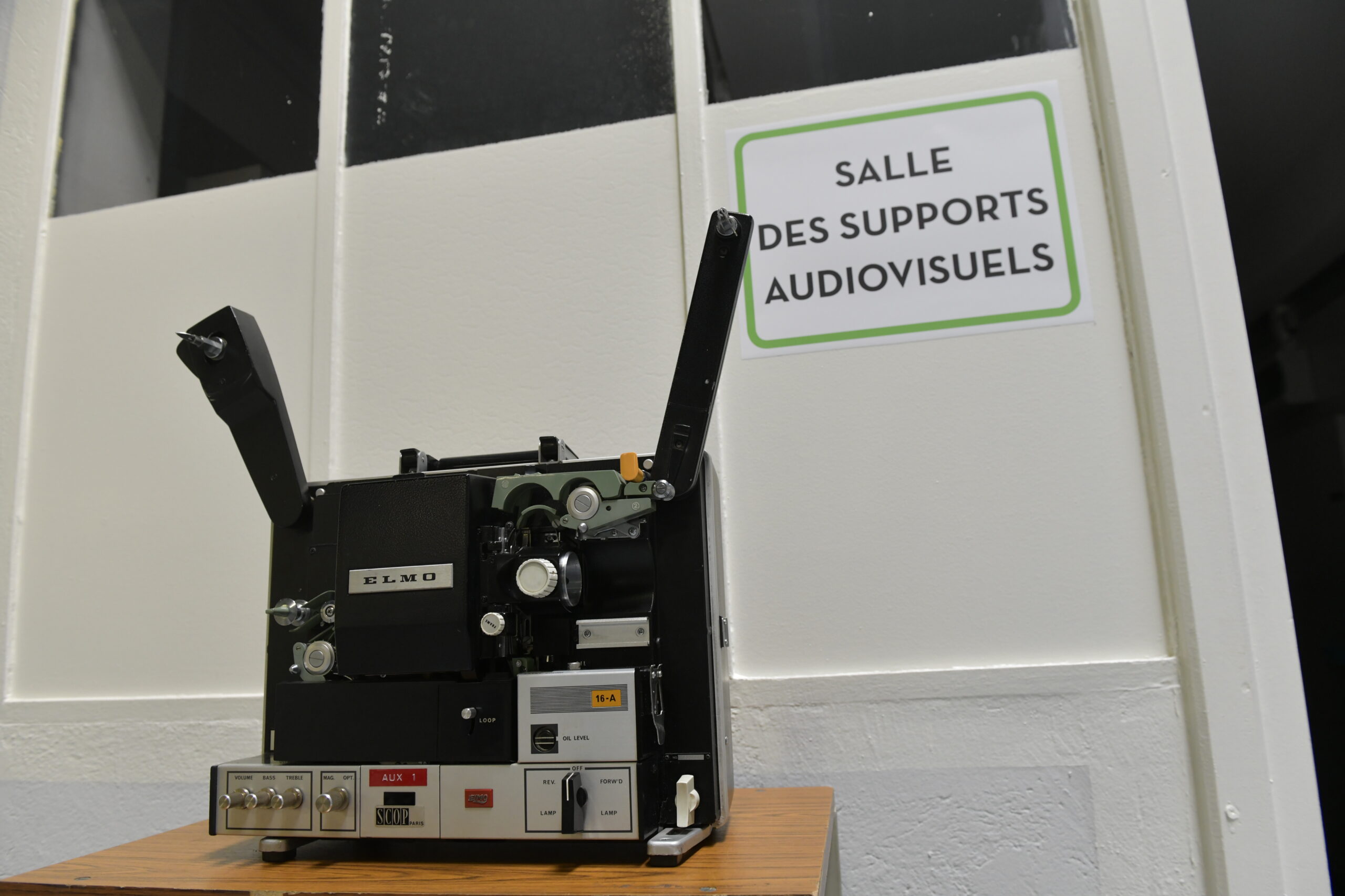 Salle des supports audiovisuels au Centre des Archives Industrielles et Techniques