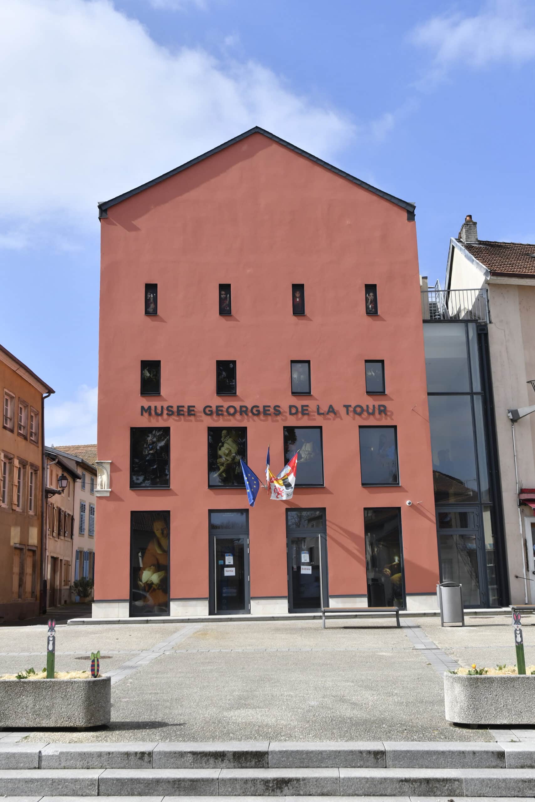 Vue extérieure du Musée départemental Georges de La Tour