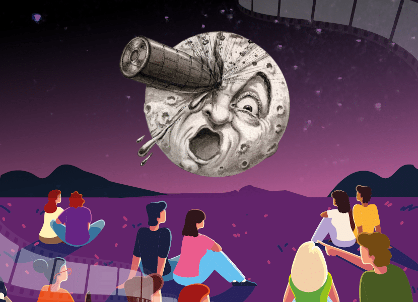Au premier plan, des personnages dessinés sont assis pour regarder la diffusion d'un film avec le visuel de l'exposition Méliès : une fusée qui atterrit dans l'œil de la lune.